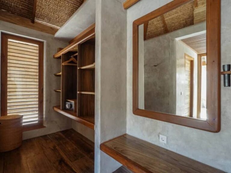 800 - Coral Eye - Villa+Closet