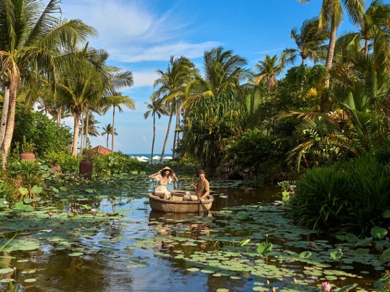 800 - Anantara Mui Neanantara_mui_ne_lotus_pond_1920x1037