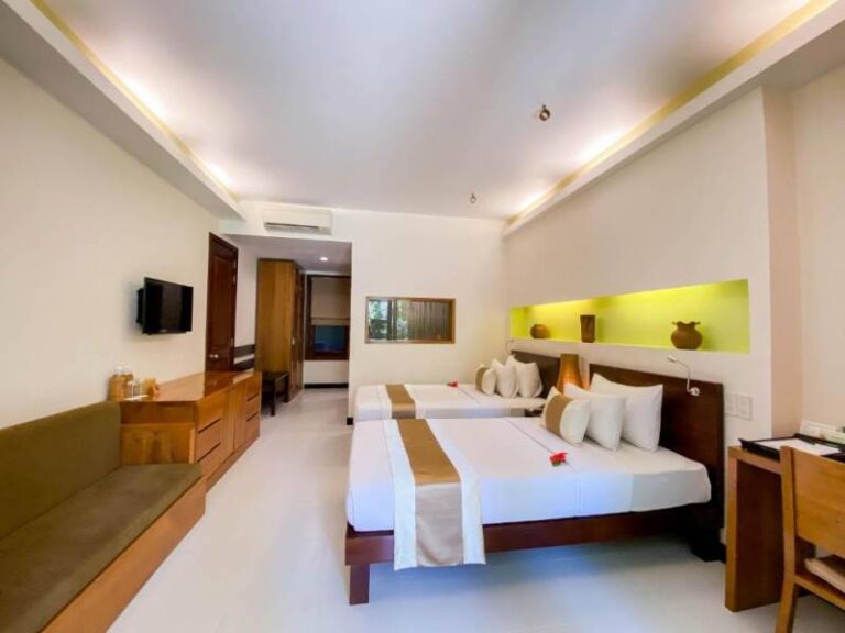800 - Bamboo Village - 332426944