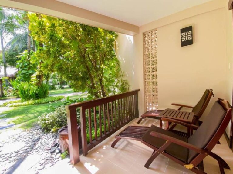 800 - Bamboo Village - 332427021