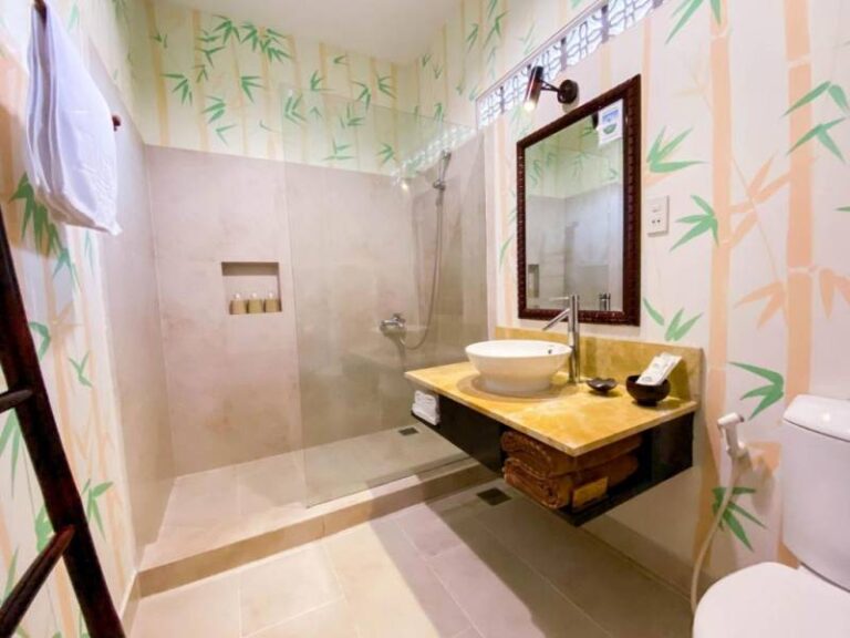 800 - Bamboo Village - 332427340