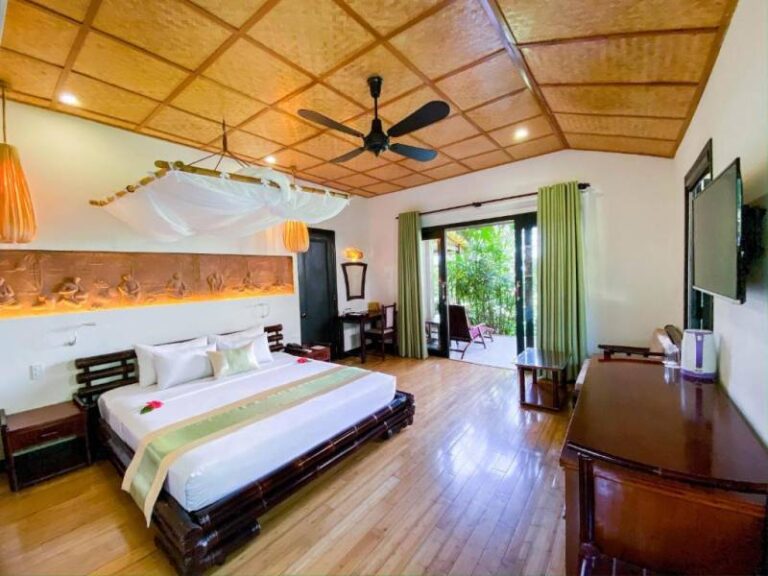 800 - Bamboo Village - 332428156