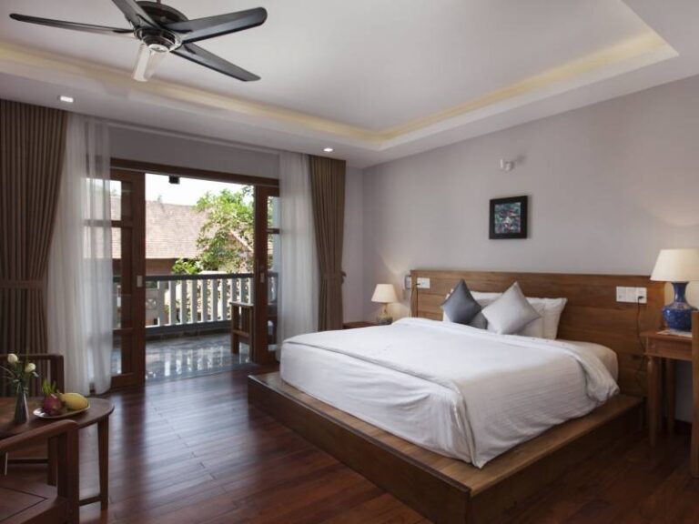 800 - Pilgrimage Village - Premium-Deluxe-Double