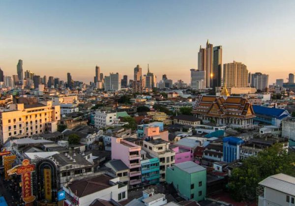800 - Bangkok Streetfood - above-view-from-rooftop-on-china-town-in-the-middle-of-city-bangkok-thailand