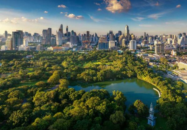 800 - Bangkok - lumpini-park-and-bangkok-city-building