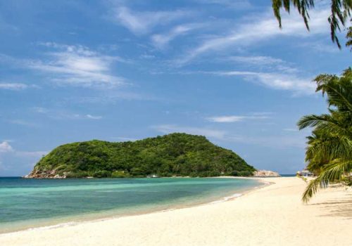 800 - Koh Phangan - beautiful-tropical-beach-and-sea-blue-sky-in-vacation-summer-day-at-koh-phangan-thailand