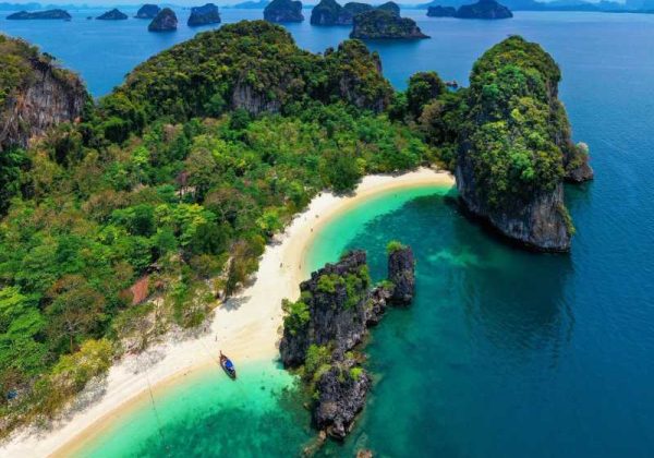 800 - Krabi - aerial-view-of-koh-hong-island-in-krabi-thailand