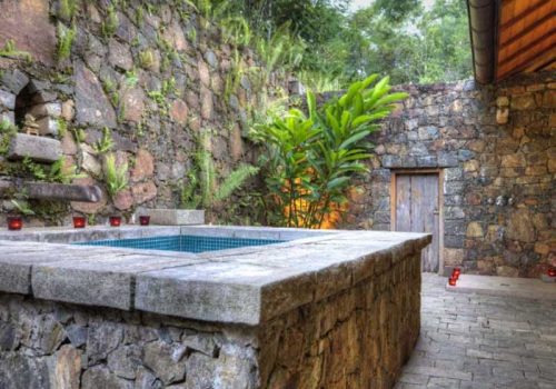 800 - Living Heritage Koslanda - Romantic-private-outside-bathroom-and-garden-and-plunge-pool-Sri-Lanka