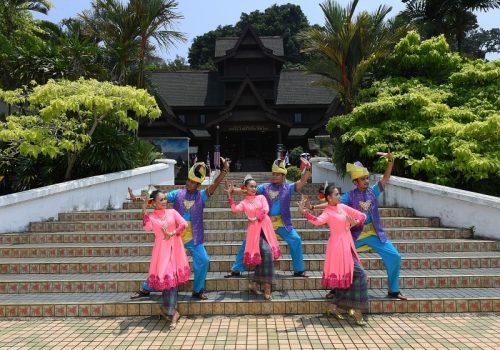 TRADITIONAL MALAY DANCE