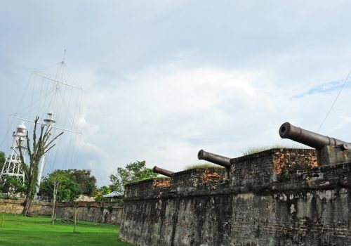 The history of Fort Cornwallis goes back two centuries to when Captain Sir Francis Light of the British East India Company first landed on the island in 1786. In order to protect the base from any foreign military forces and pirates, the Captain decided to build a fort, named after the-then Governer General in Bengal. The fort is a preserved historical landmark within the George Town UNESCO World Heritage Site