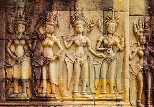 800 - Tag 1 - apsaras-ancient-bas-relief-in-angkor-wat-temple-in-cambodia