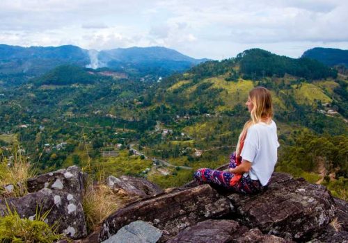 800f - Sri Lanka allg - meditate-5594013_1920